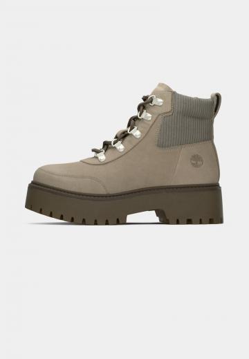 Ботинки на шнуровке