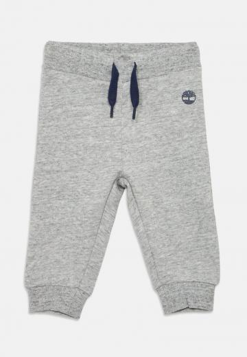 Набор одежды