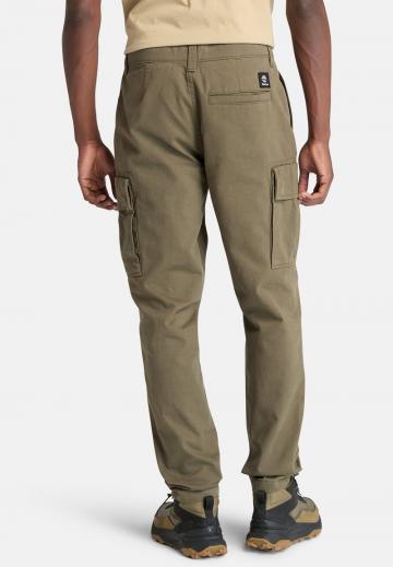 Брюки с накладными карманами