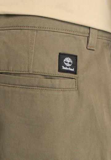 Брюки с накладными карманами