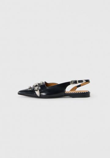 Полуботинки