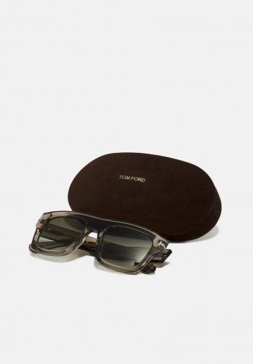 Солнечные очки