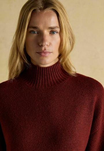 Вязаное платье