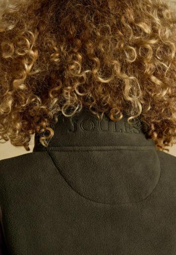 Длинный жилет