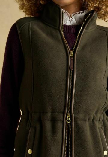 Длинный жилет