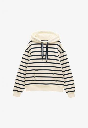 Пуловер с капюшоном