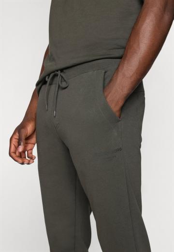 Спортивные штаны