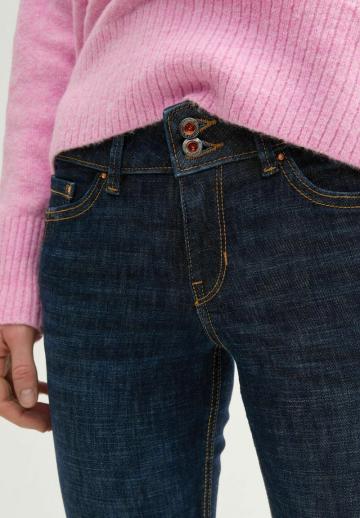 Джинсы