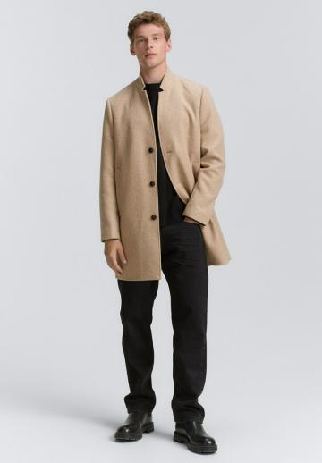 Короткое пальто