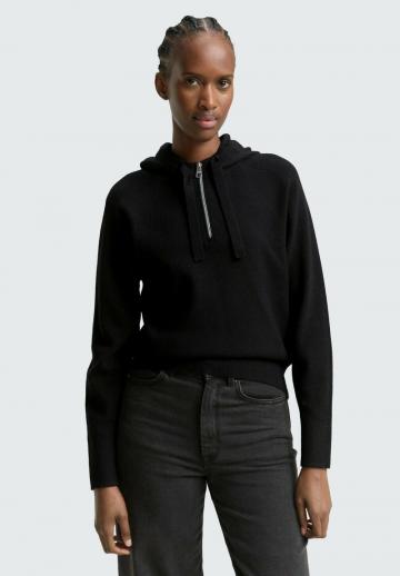 Пуловер с капюшоном