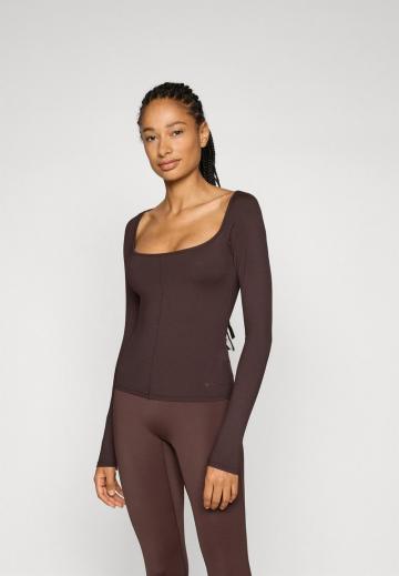 Спортивная майка