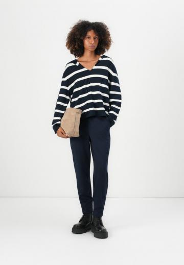 Пуловер с капюшоном