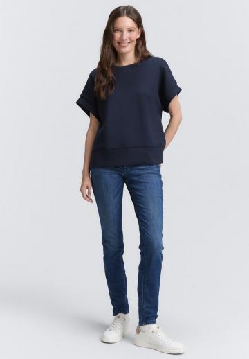 Узкие джинсы