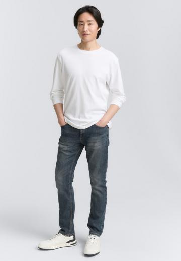 Прямые джинсы