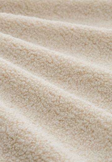 Длинный жилет