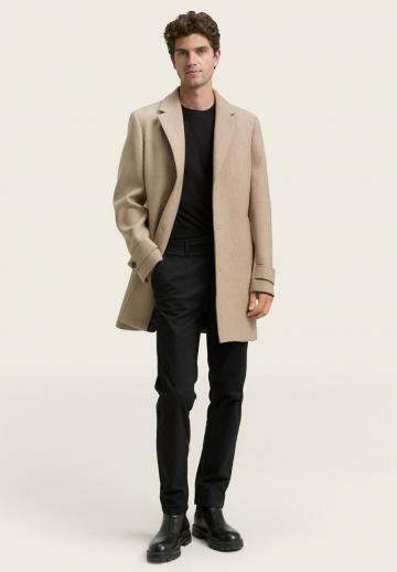 Короткое пальто