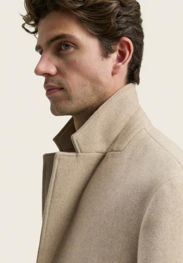 Короткое пальто