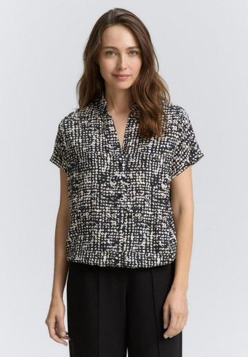 Атласная блузка