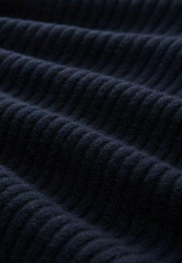 Пуловер без рукавов