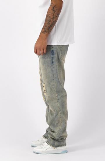 Прямые джинсы