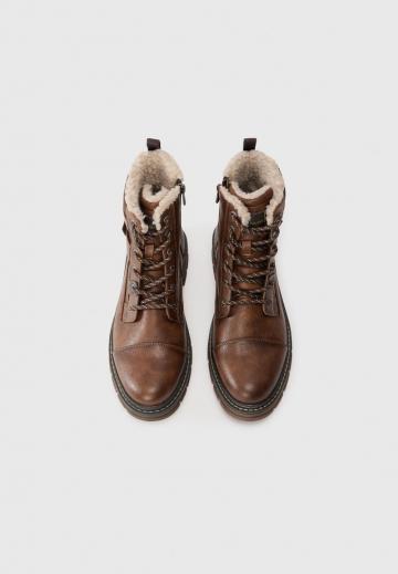 Зимние ботинки