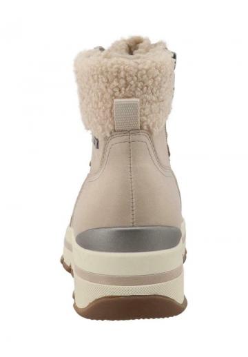 Сапожки на танкетке