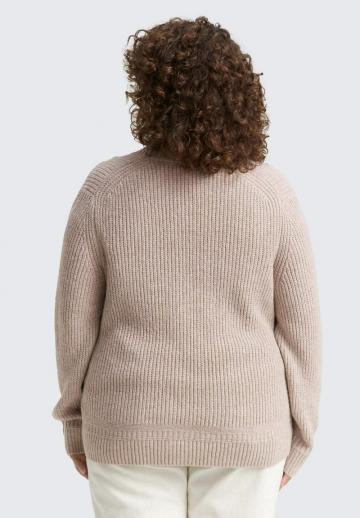 Вязаная кофта