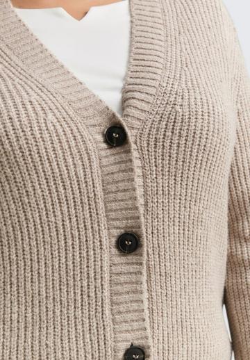 Вязаная кофта