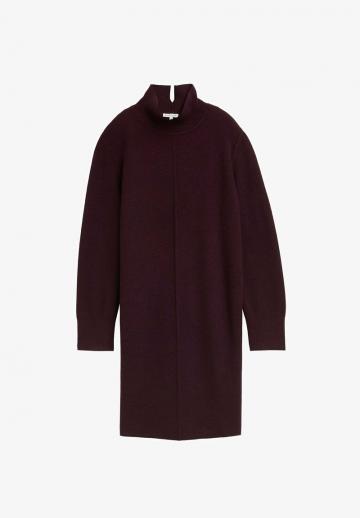 Вязаное платье