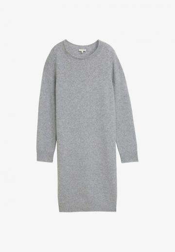 Вязаное платье