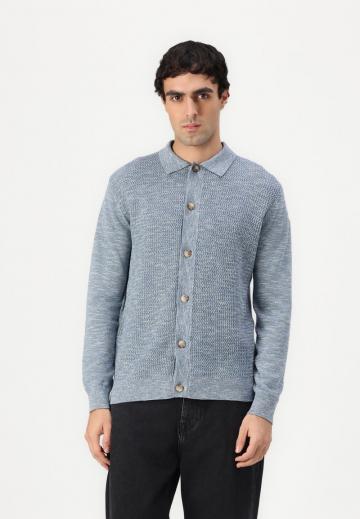 Вязаная кофта