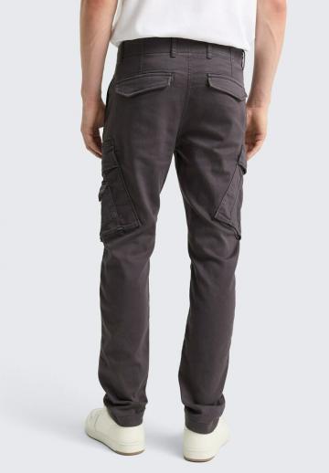 Брюки с накладными карманами