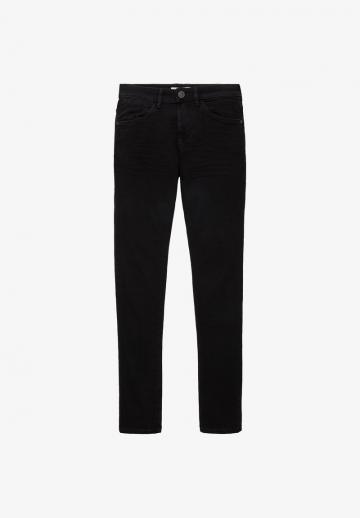 Узкие джинсы