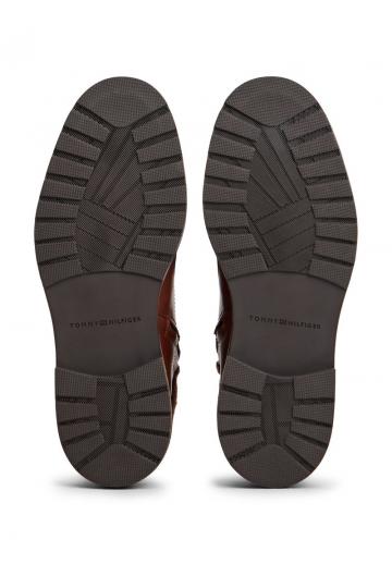 Ботинки на шнуровке