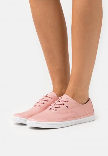 Гандбольные кроссовки