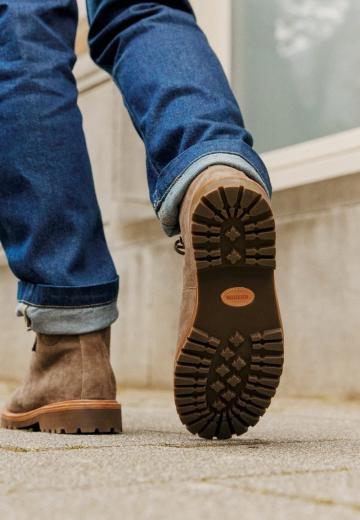 Зимние ботинки