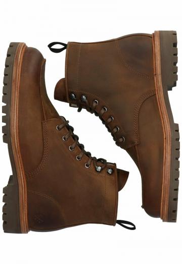 Зимние ботинки