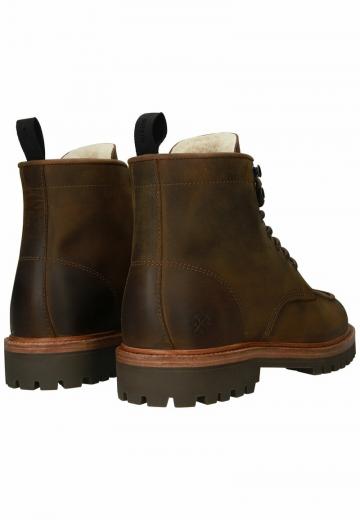 Зимние ботинки