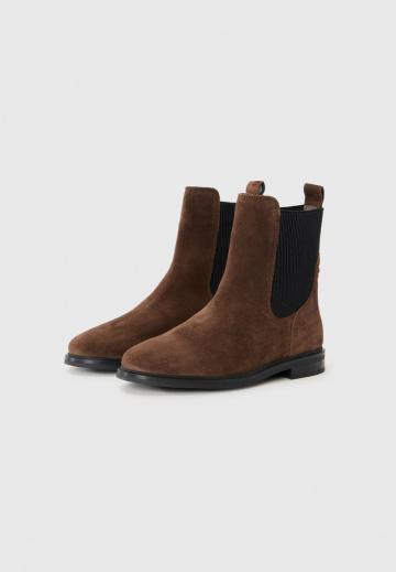 Ботинки челси