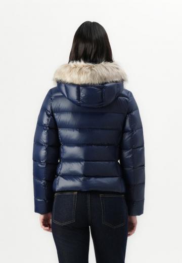 Зимняя куртка