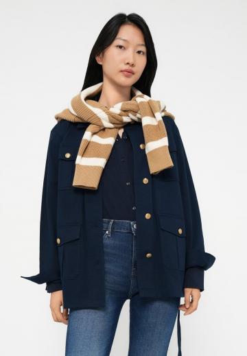 Клешеные брюки