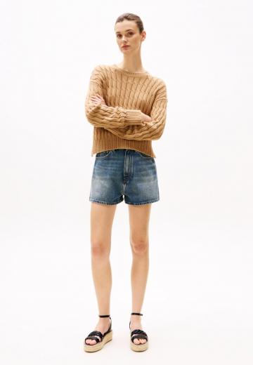 Босоножки на танкетке