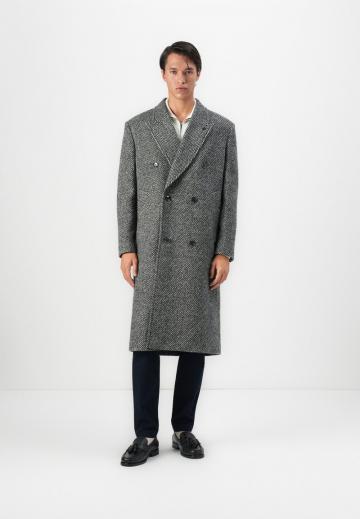 Шерстяное пальто