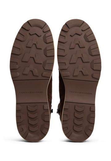 Ботинки на шнуровке