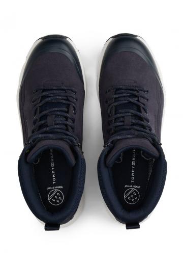 Походные ботинки