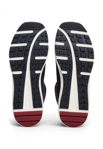 Походные ботинки