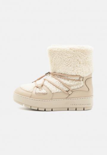 Зимние ботинки