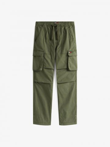 Брюки с накладными карманами