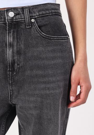 Свободные джинсы