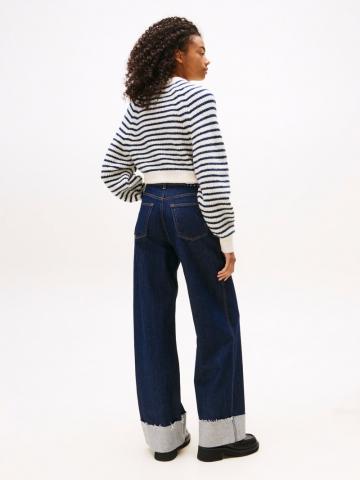 Пуловер в полоску